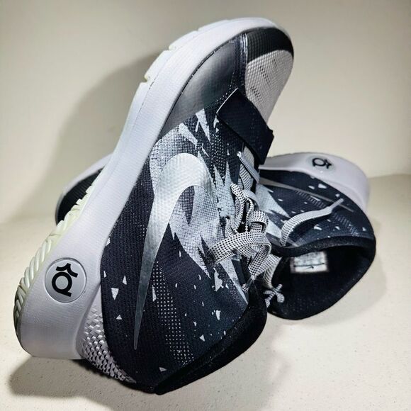 Nike KD Trey 5 III PRM, 749379-001, Gray, Mens Basketball Shoes, Size 12 - Picture 1 of 7